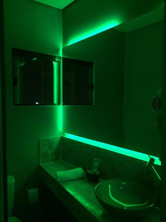Imperium Inn Motel (Adults Only) Nova Ponte Dış mekan fotoğraf