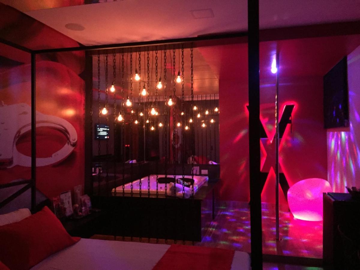 Imperium Inn Motel (Adults Only) Nova Ponte Dış mekan fotoğraf
