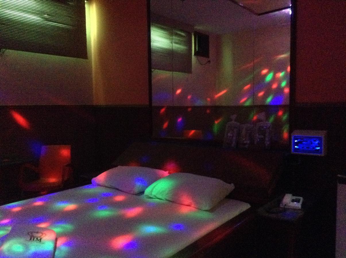 Imperium Inn Motel (Adults Only) Nova Ponte Dış mekan fotoğraf