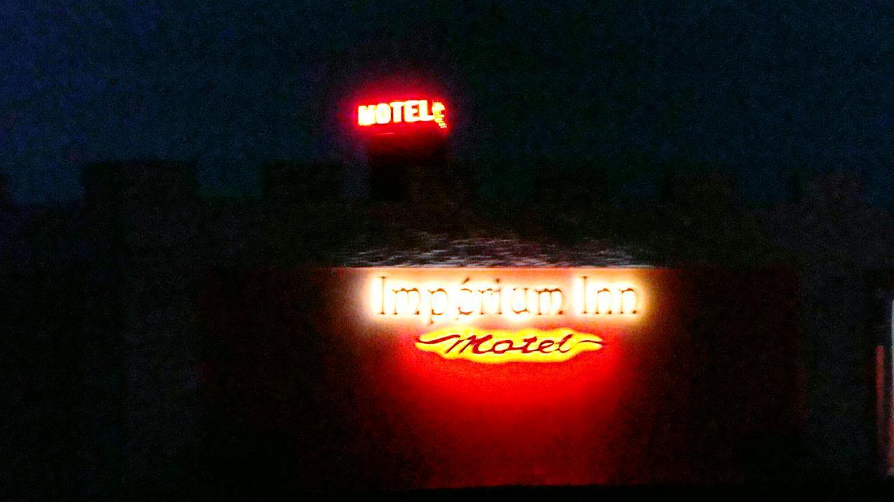 Imperium Inn Motel (Adults Only) Nova Ponte Dış mekan fotoğraf